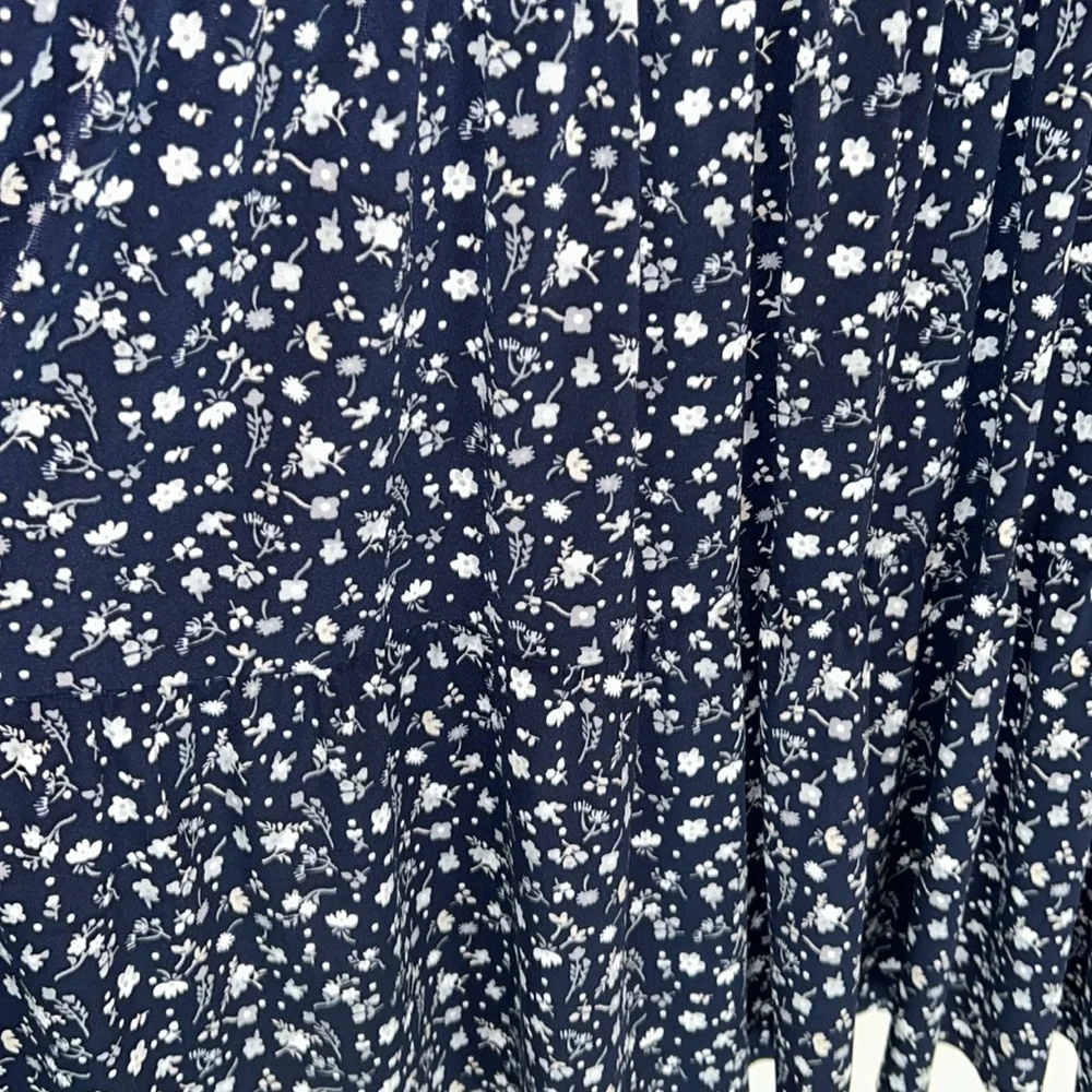 GILLI Navy Floral V-Neck Smocked Waist Dress - Picture 4 of 5